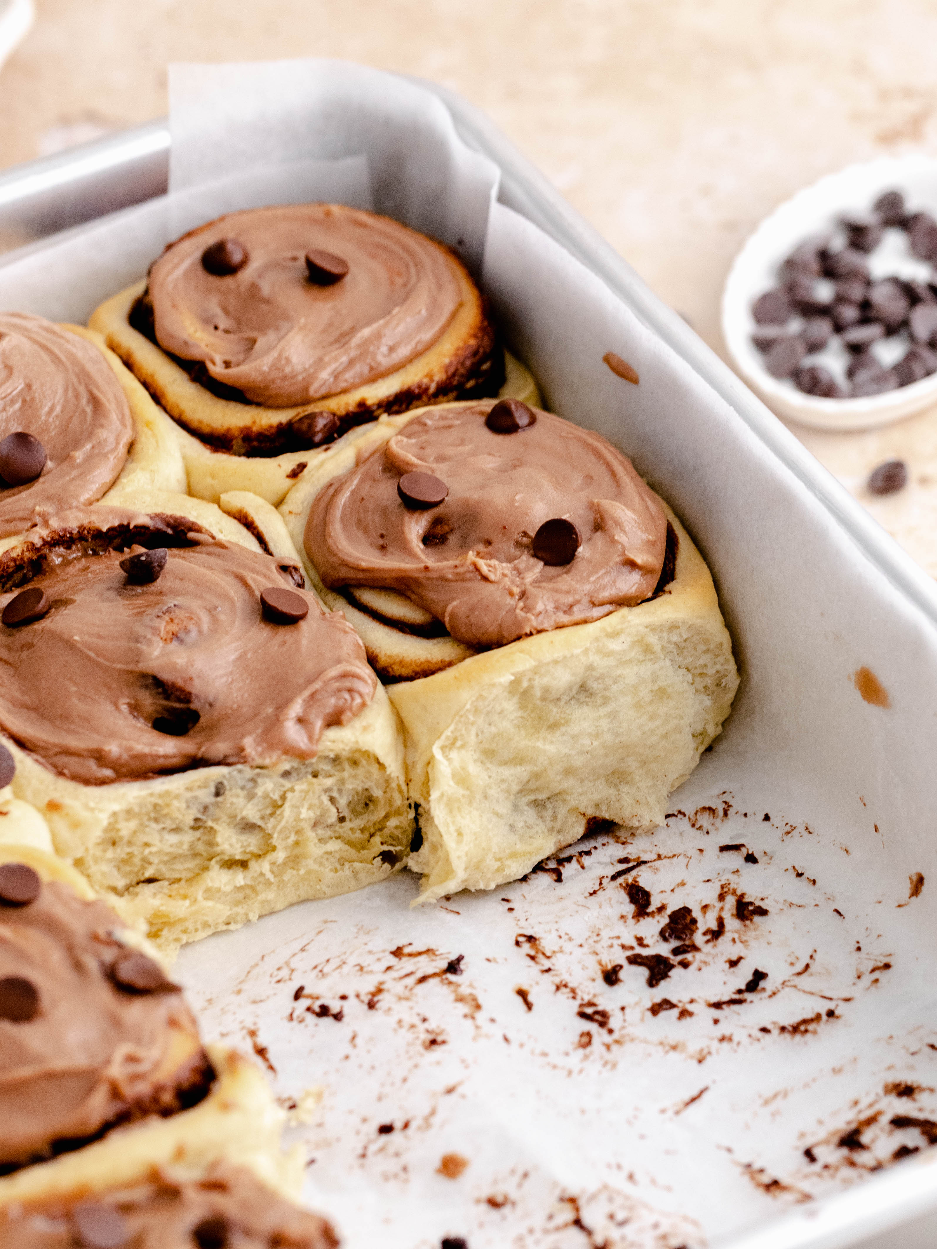 Nutella rolls in the baking pan.