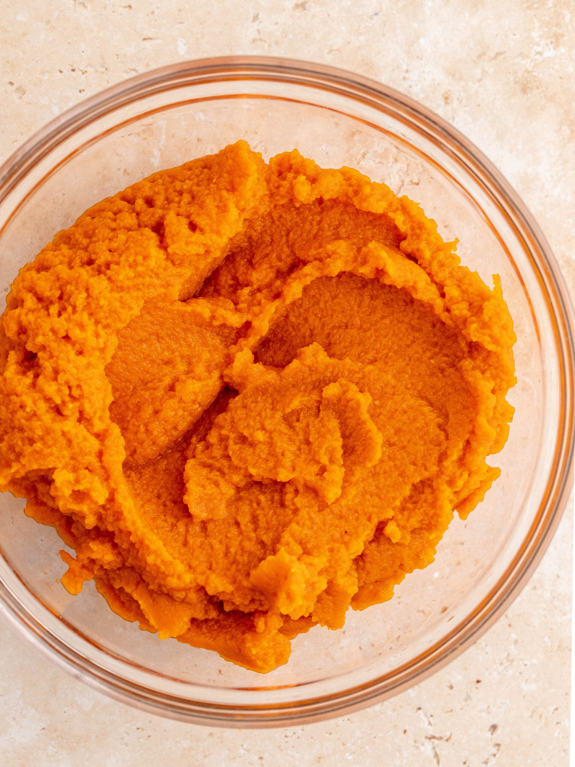 Pumpkin purée in a bowl.