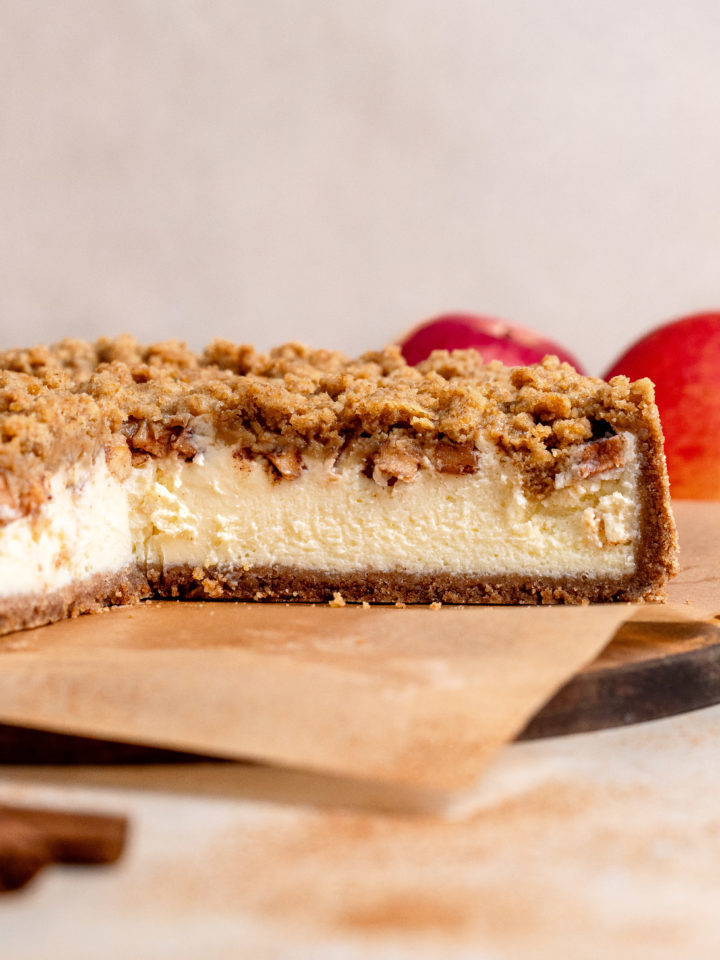 Apple Crumble Cheesecake - Julie Marie Eats