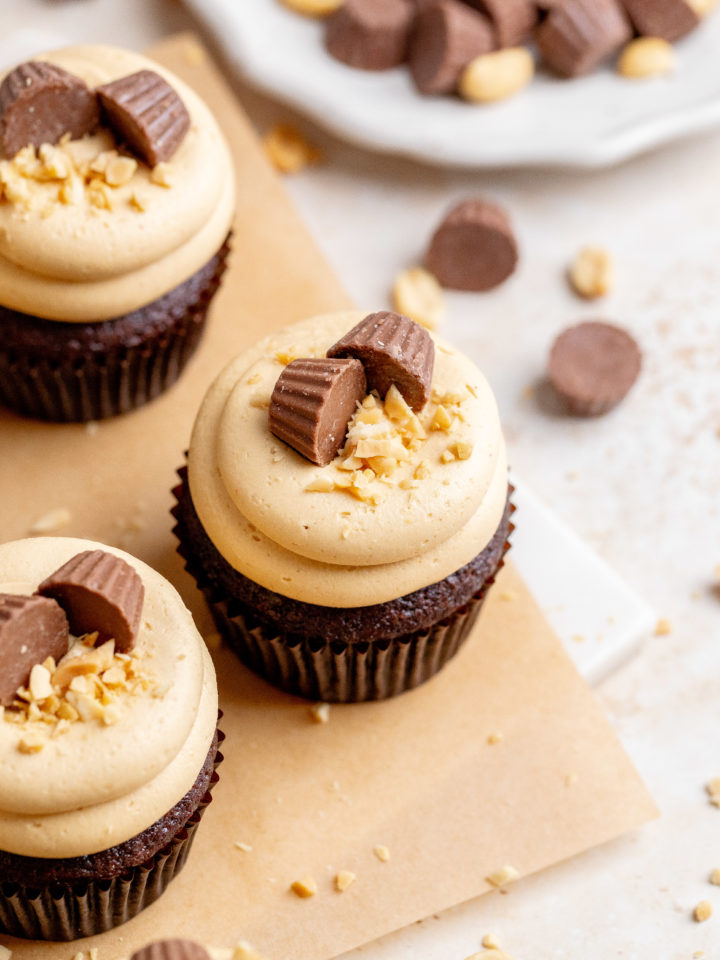 Peanut Butter Chocolate Cupcakes - Julie Marie Eats