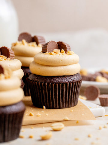 Peanut Butter Chocolate Cupcakes - Julie Marie Eats