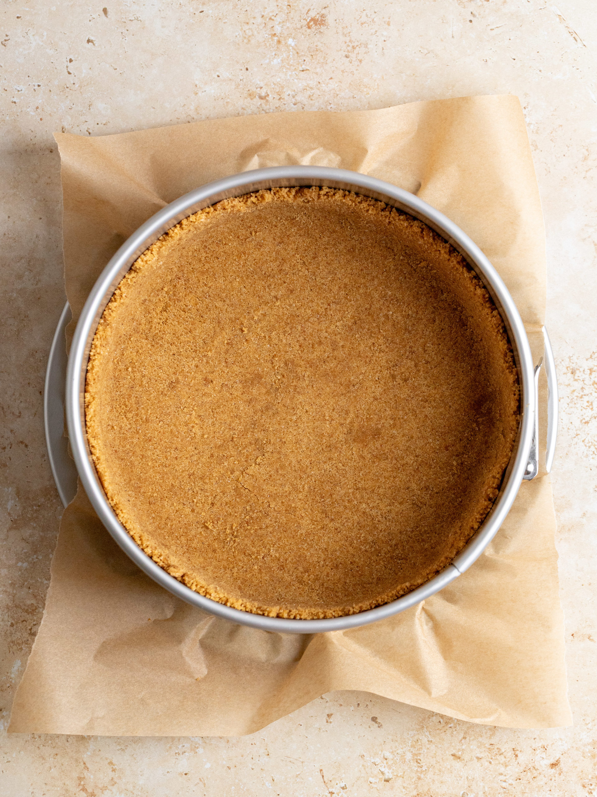 Cheesecake crust in a springform