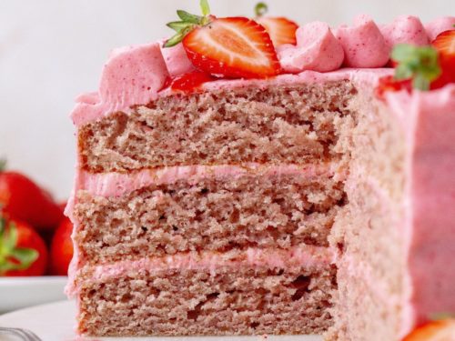 The Best Strawberry Layer Cake (Triple Strawberry Flavor)